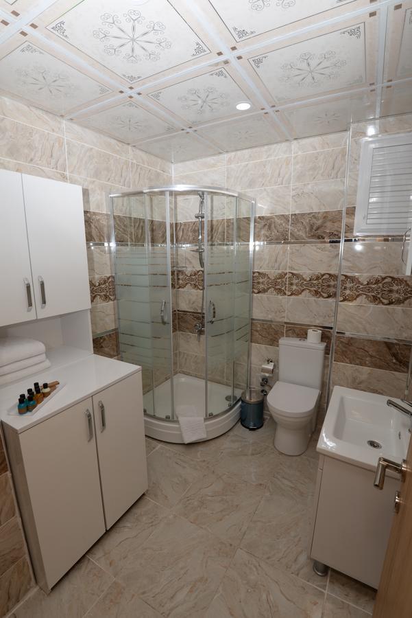 Van Corner Hotel Екстер'єр фото